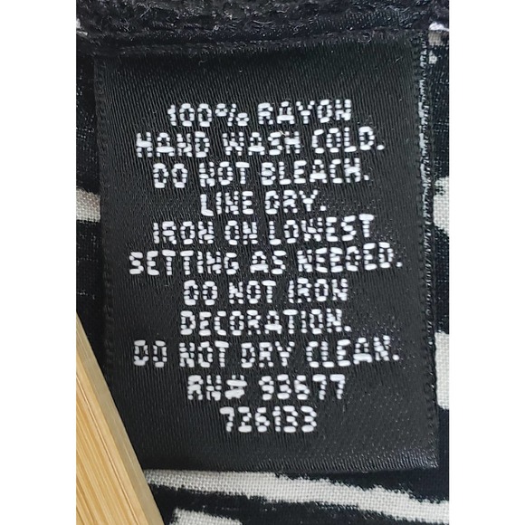 Nicole by Nicole Miller Miller Floral V-Neck Tunic/Top w/Roll Tab Sleeves~Medium - Picture 8 of 8